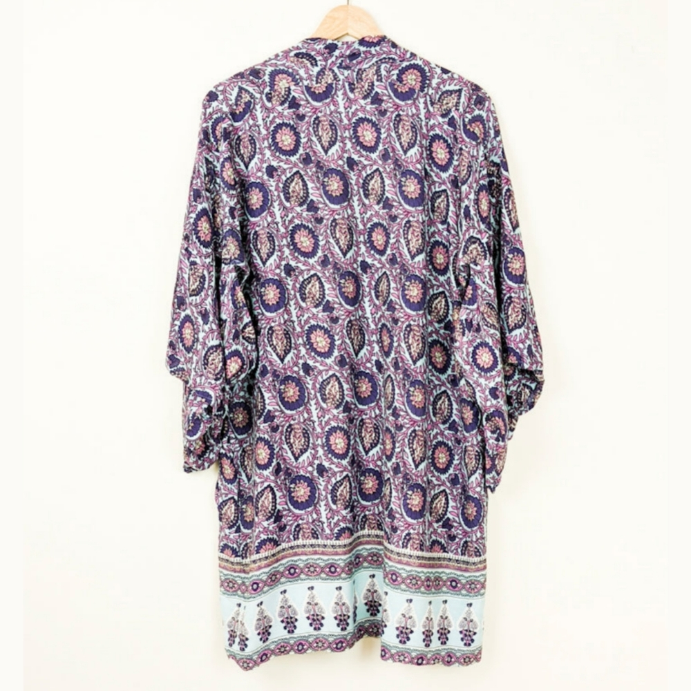 Arnhem Bowerbird Short Robe - Picture 3 of 15